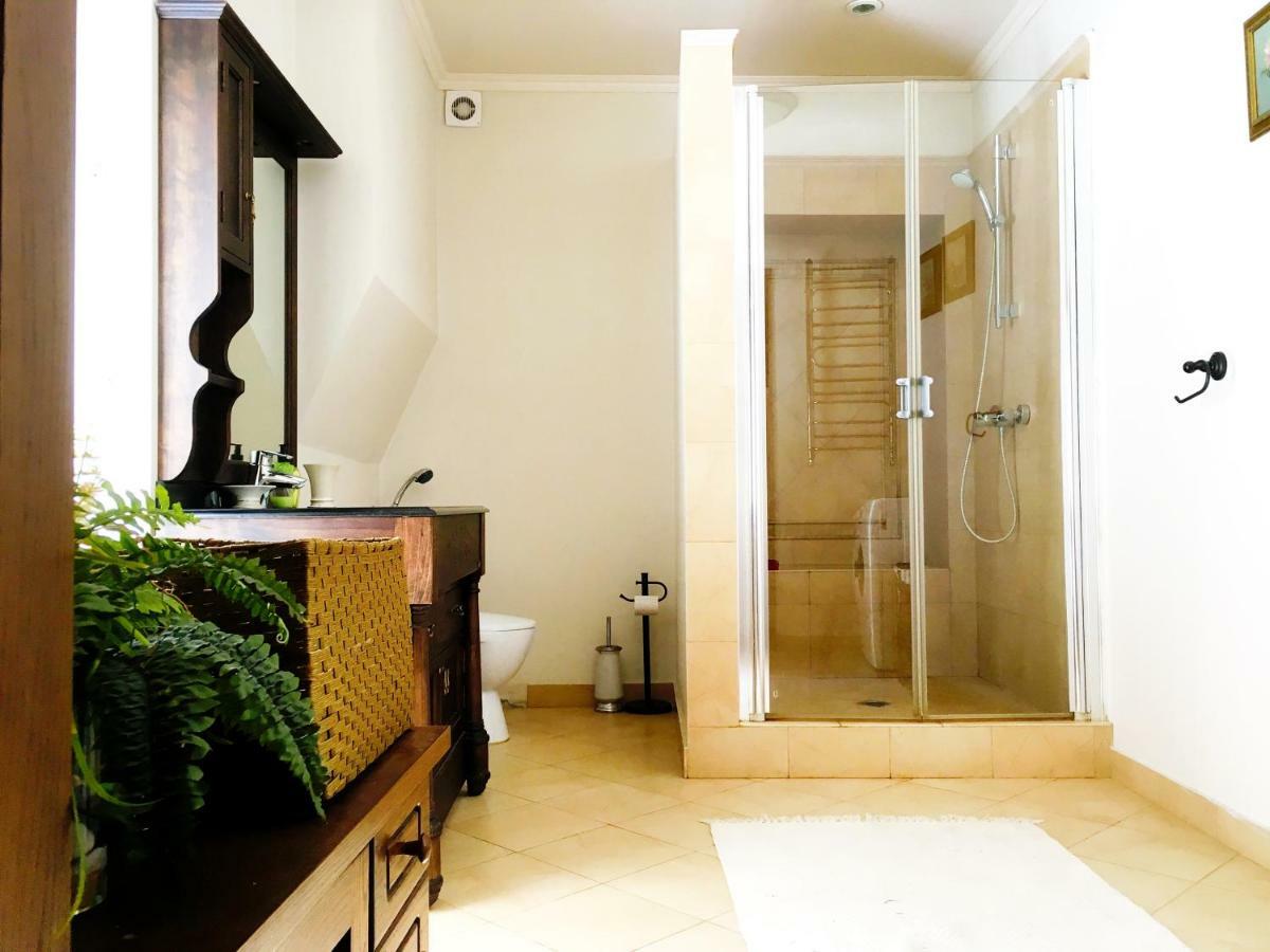 Apartment On Rynok Square Lviv Exterior foto