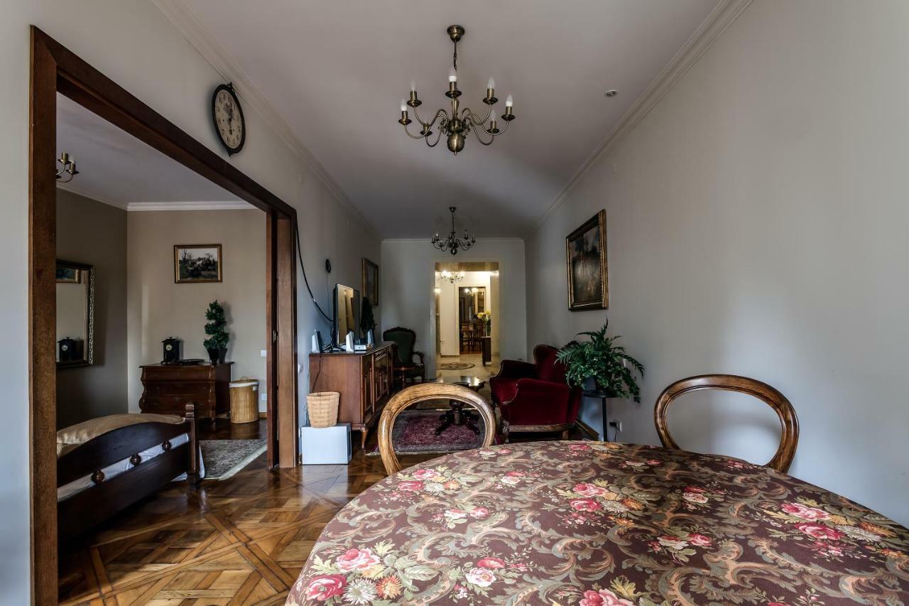Apartment On Rynok Square Lviv Exterior foto